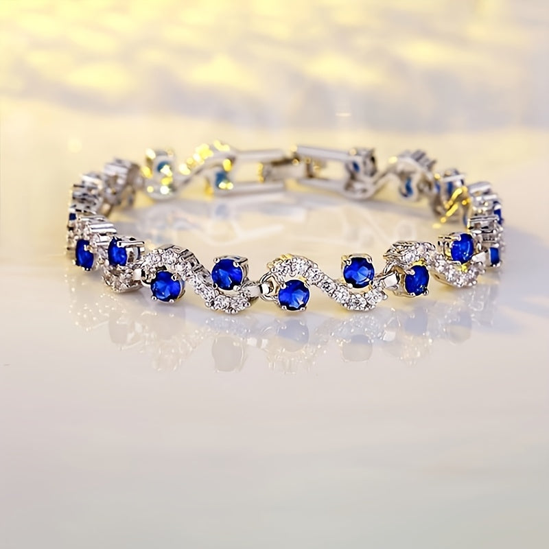A Fashionable Women's Bracelet, 925 Silver, Girl's Gift, Fashionable, Classic And Gorgeous Versatility, The Perfect Gift for Friends, Family, Partner's Birthdays, Anniversaries, And Any Holiday. Comes with A Beautiful Gift Bo