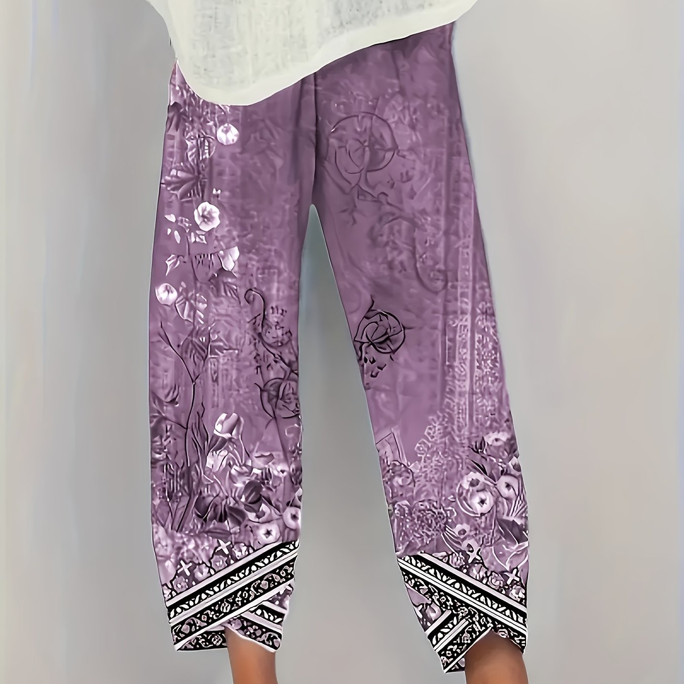 Women's Floral Print Cropped Pants - Elegant Loose-Fit with Pockets, Purple & Black Floral Pattern, Mid-Stretch Fabric for Spring/Summer/Fall, Floral Print Pants, Casual Casual Attire, Comfortable Fit
