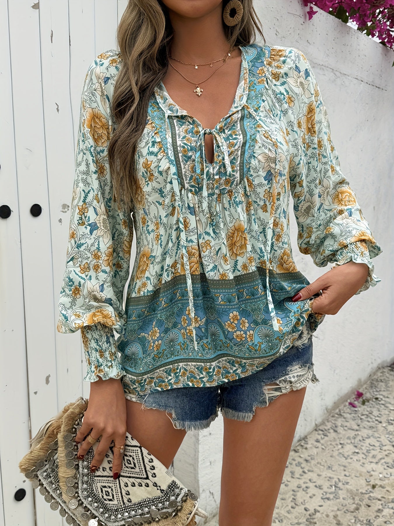 ZAFUL Seasonal Fresh Women's Clothing, Long Version Top with Blue-green Floral Pattern, V-neck Design Showcases Femininity, Lightweight And Breathable Natural Style, Long Sleeves for, Suitable for Vacation And Daily Casual We