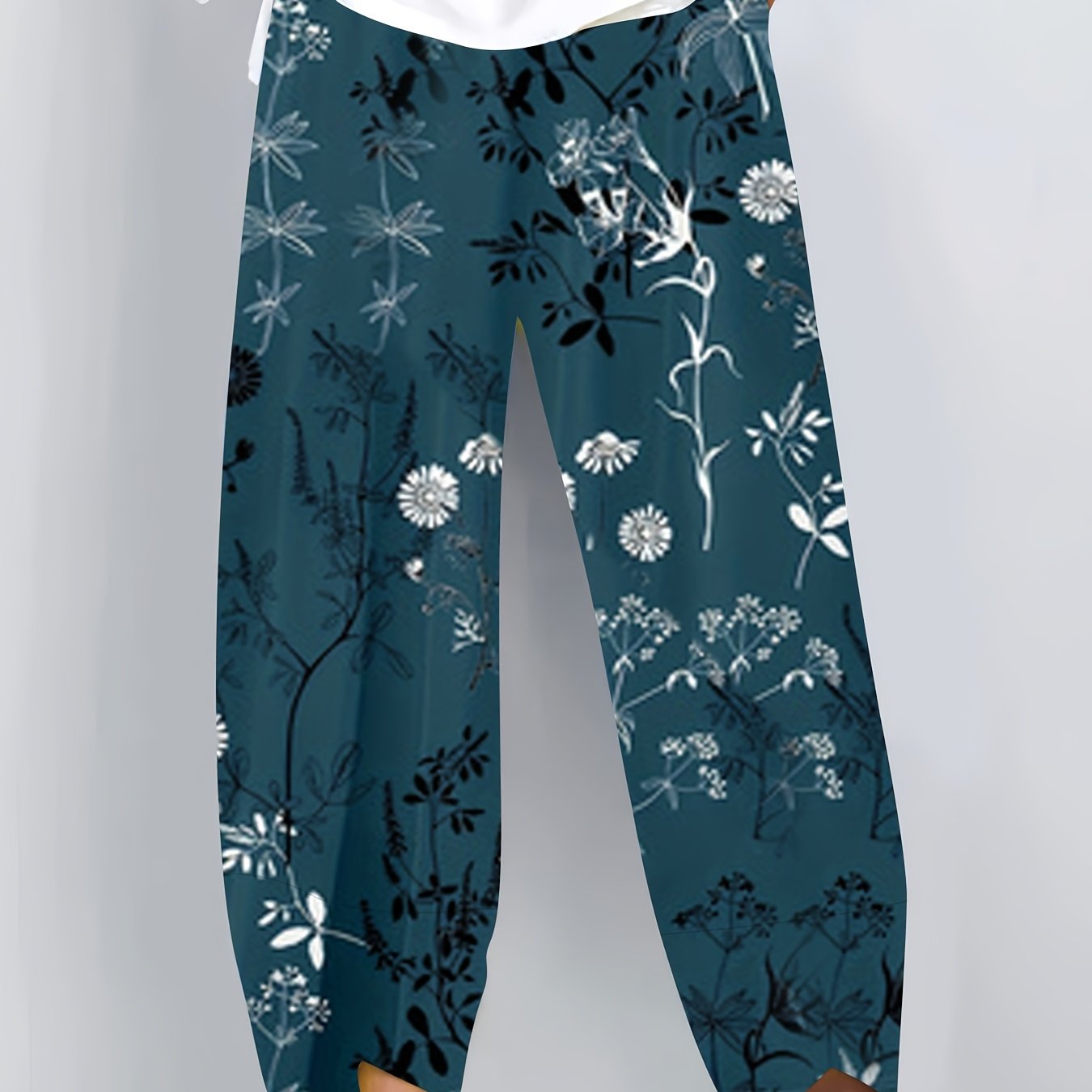 Women'S Navy Blue Floral Print Cropped Pants with Elastic Waistband and Side Pockets - Casual, Comfortable, and Stylish for Vacation or Casual Attire, Vacation Pants | Relaxed Fit Trousers | Polyester Fabric