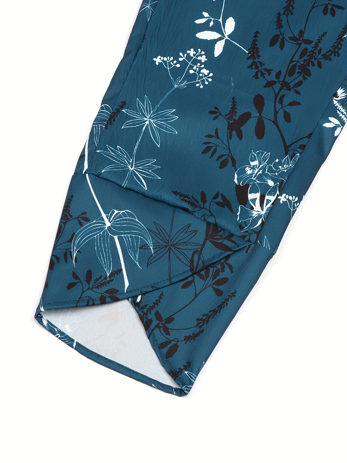 Women'S Navy Blue Floral Print Cropped Pants with Elastic Waistband and Side Pockets - Casual, Comfortable, and Stylish for Vacation or Casual Attire, Vacation Pants | Relaxed Fit Trousers | Polyester Fabric