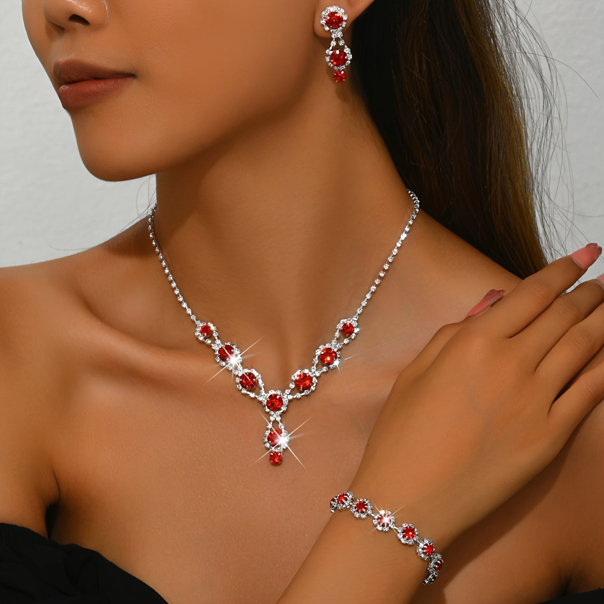 Light Luxury Bridal Set: 1 Bracelet + 1 Necklace + 1 Pair of Earrings, Shiny Rhinestone Wedding Jewelry for Elegant and Stylish Ballroom Parties