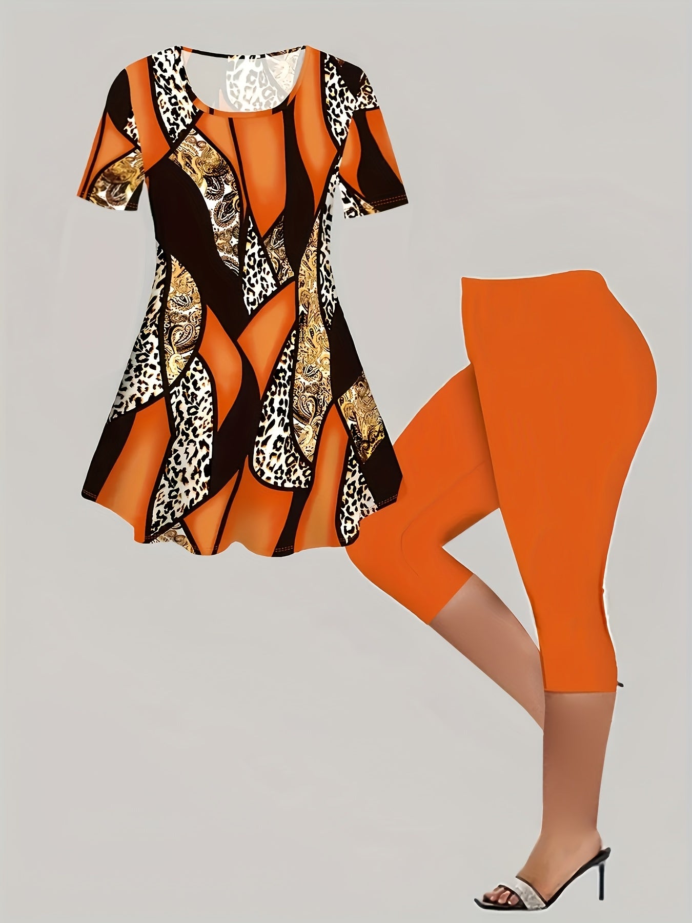 Floral Printed Short-sleeved T-shirt And Women's Seven-eighths Trousers Casual Two-piece Set.