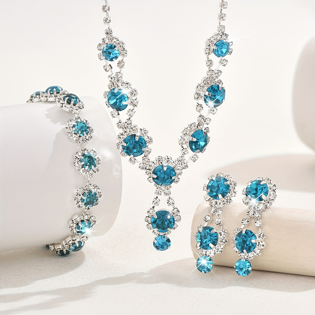 Light Luxury Bridal Set: 1 Bracelet + 1 Necklace + 1 Pair of Earrings, Shiny Rhinestone Wedding Jewelry for Elegant and Stylish Ballroom Parties