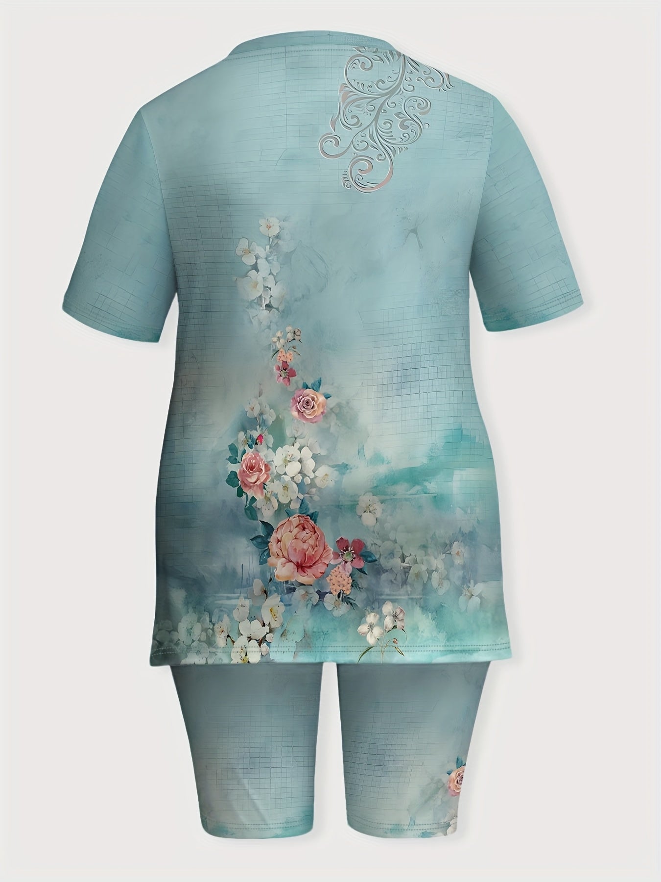Plus Size - Plus Size Women'S Casual Two-Piece Set with Floral Print. Short Sleeve Top and Shorts, Split on Both Sides, Stylish Short Sleeve Top with Tight Shorts, Comfortable Regular Casual Wear, Round Neck Polyester Pullove