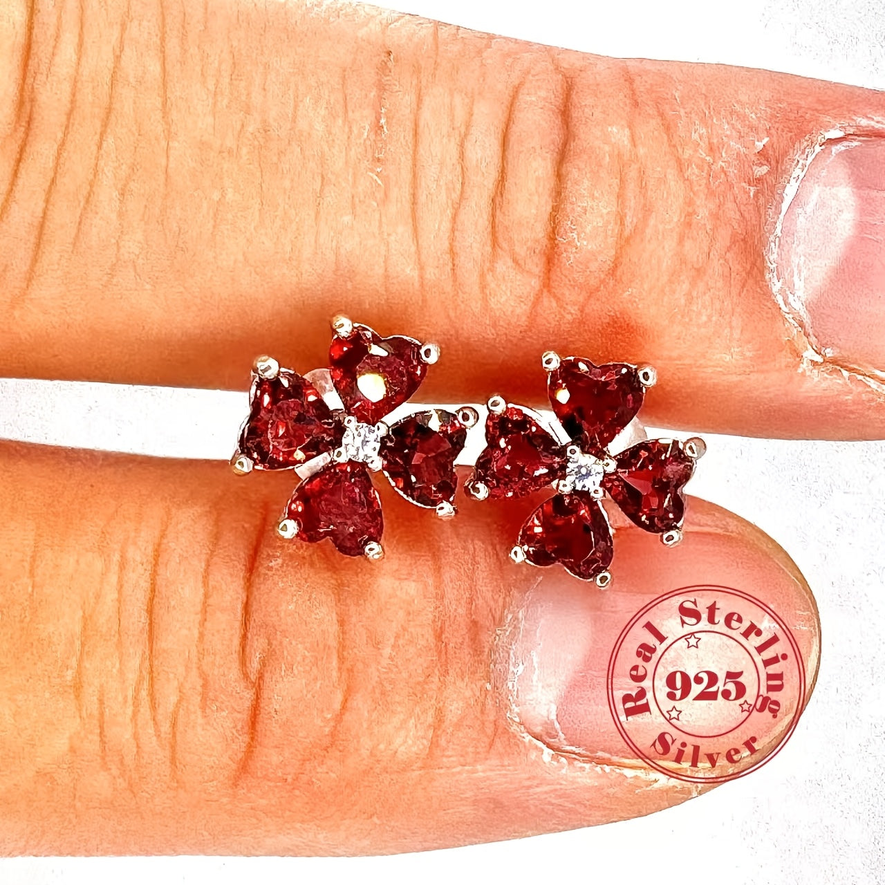 1 Pair Garnet Four-Leaf Clover Earrings, 18K Golden Plated, Boho Cute Style, Natural Stone, 925 Sterling Silver Post, January Birthstone, Anniversary Gift, Valentine'S Day Jewelry, All-Season Suitable