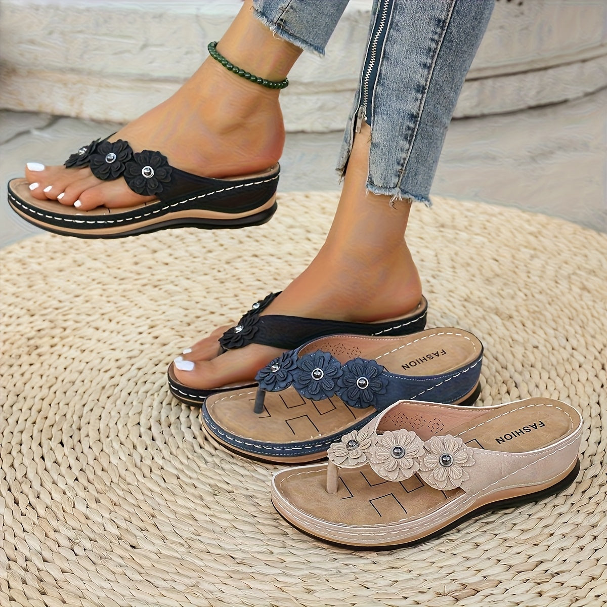 Ladies' Floral Decorated Wedge Sandals, Casual Toe Pick Thick Soled Flip Flops, Comfortable Summer Sandals