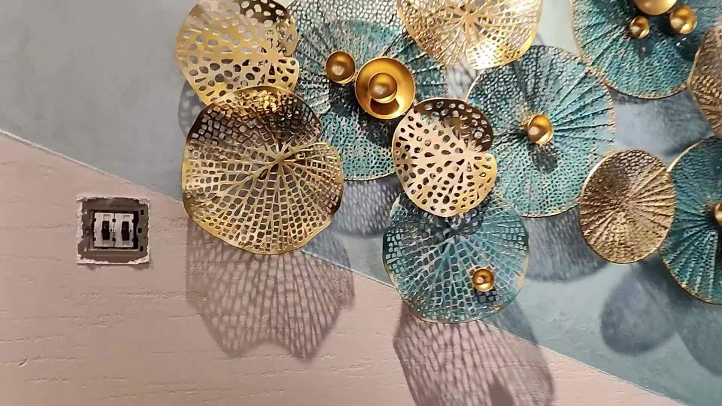 Boho Style Metal Wall Art, 3D Floral Sculpture, Self-Adhesive Glitter Flower Wall Decor, Reusable Multi-Surface Leaf Pattern, Shimmery Finish, with No Battery Required for Living Room, Bedroom, Kitchen