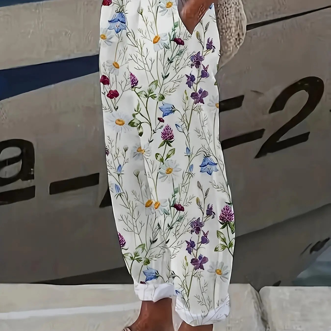 Women'S Floral Print Wide-Leg Trousers - Elastic Waist with Drawstring, Loose-Fit Trousers with Pockets, Machine Washable Polyester, All-Season Casual to Formal Trousers for Women, Vibrant Floral Print in Blue, Purple, Pink,