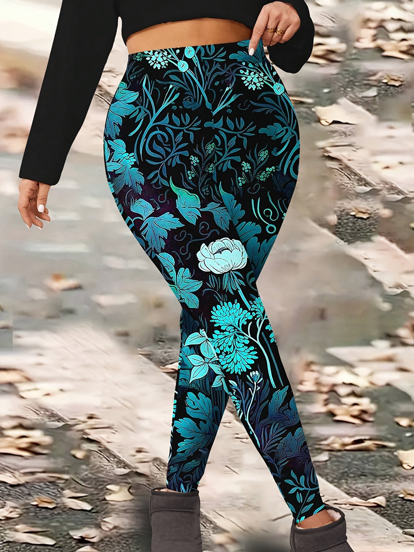 Women'S Plus-Size Floral Print Leggings with Random Patterns
