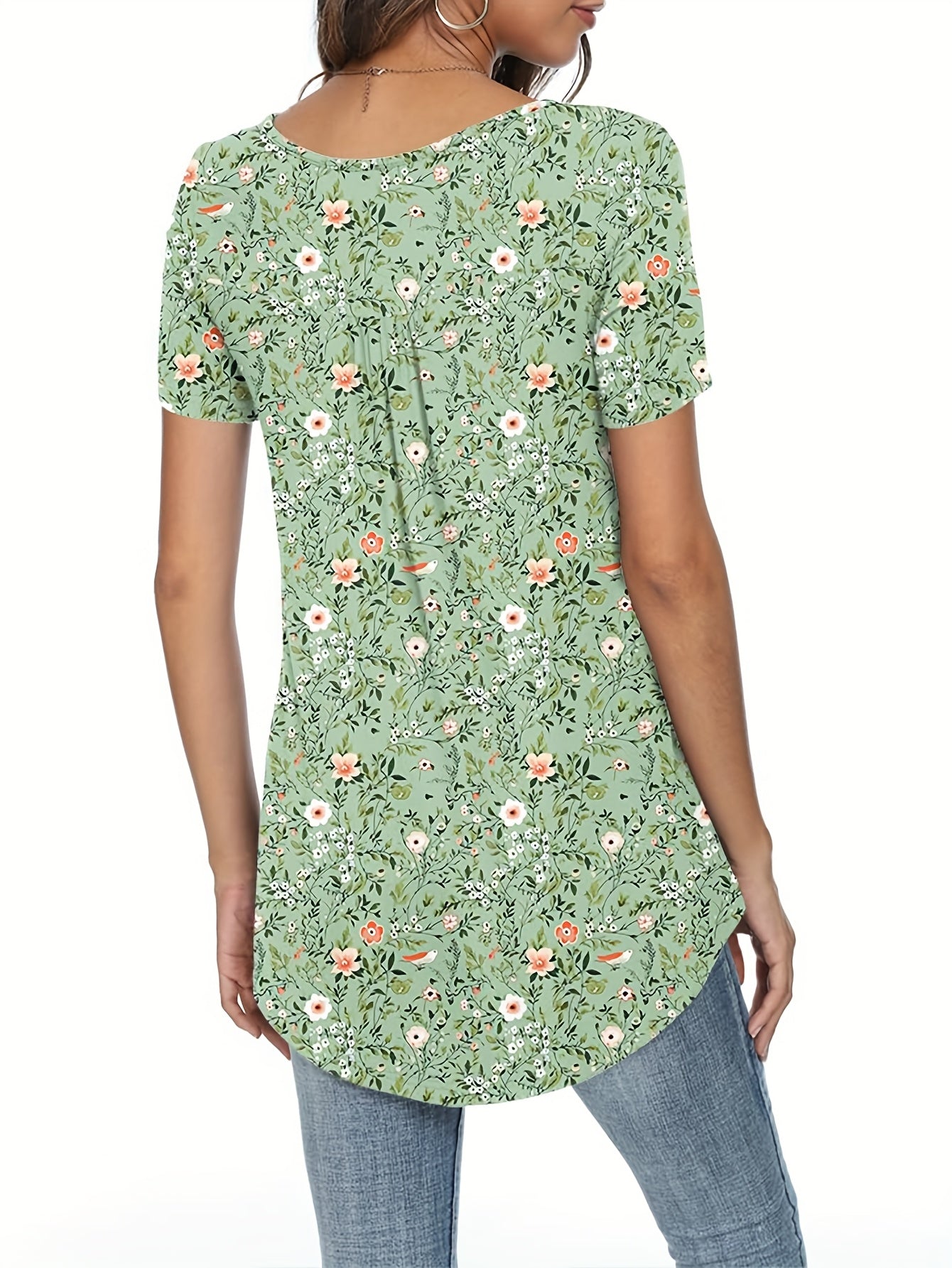 Women'S Casual Floral Print Blouse with Ruffled Hem & Button Details - Short Sleeve Round Neck Top, Light Blue Floral Design, Perfect for Spring/Summer Outfits, Ladies Blouses