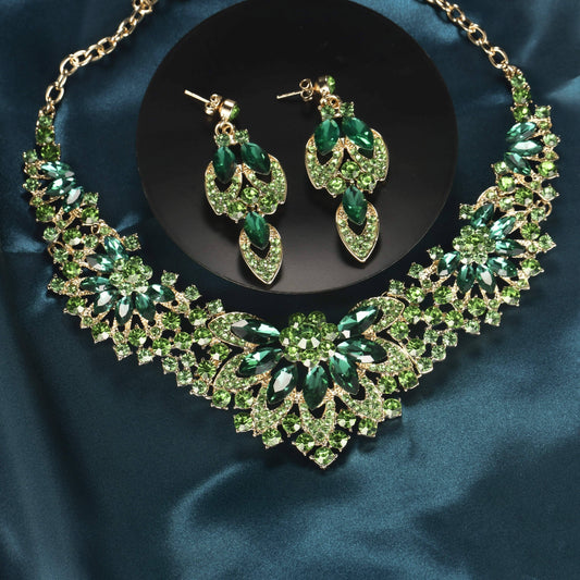 Popular Vintage Ladies Necklace Set, 2pcs with Sparkling Artificial Crystals, Suitable for Banquets And Parties, Perfect Gift for Others, Elegant Necklace for Women Classy, Jewelry for Women Set High Quality, Evening Jeweller