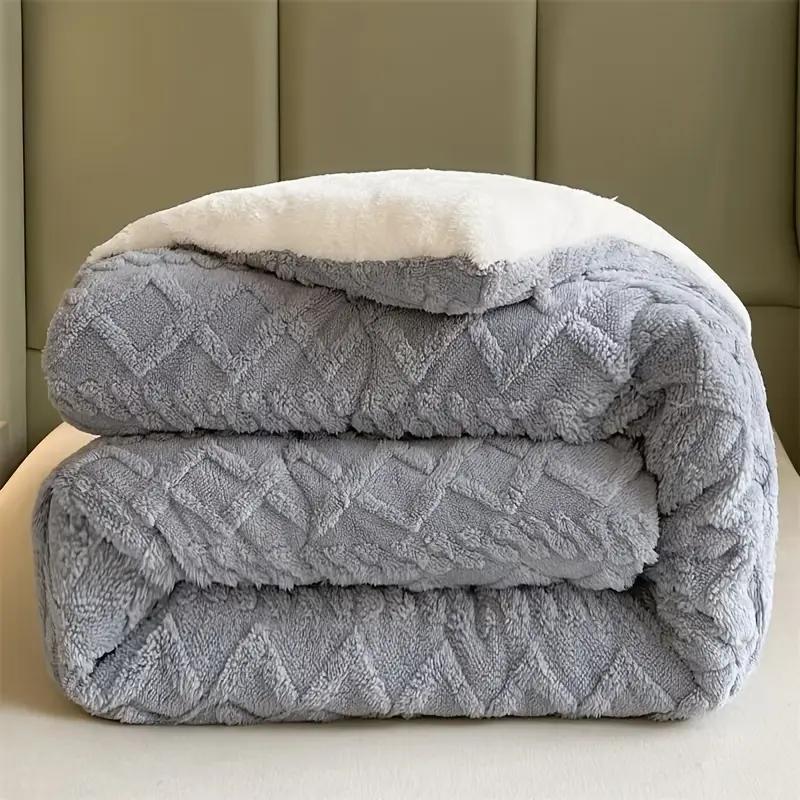 1pc Double-Sided Plush Fleece & Sheepskin Comforter - Warm, Soft, Skin-Friendly Winter Bedding with Geometric Pattern, Dry Clean Only, Deep Blue, Ideal for Cold Weather Coziness